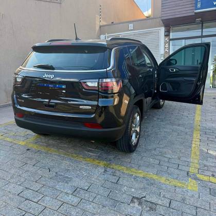 JEEP COMPASS 1.3 T270 TURBO FLEX LONGITUDE AT6